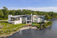 46 Ledgerock Ln, Hyde Park, NY 2