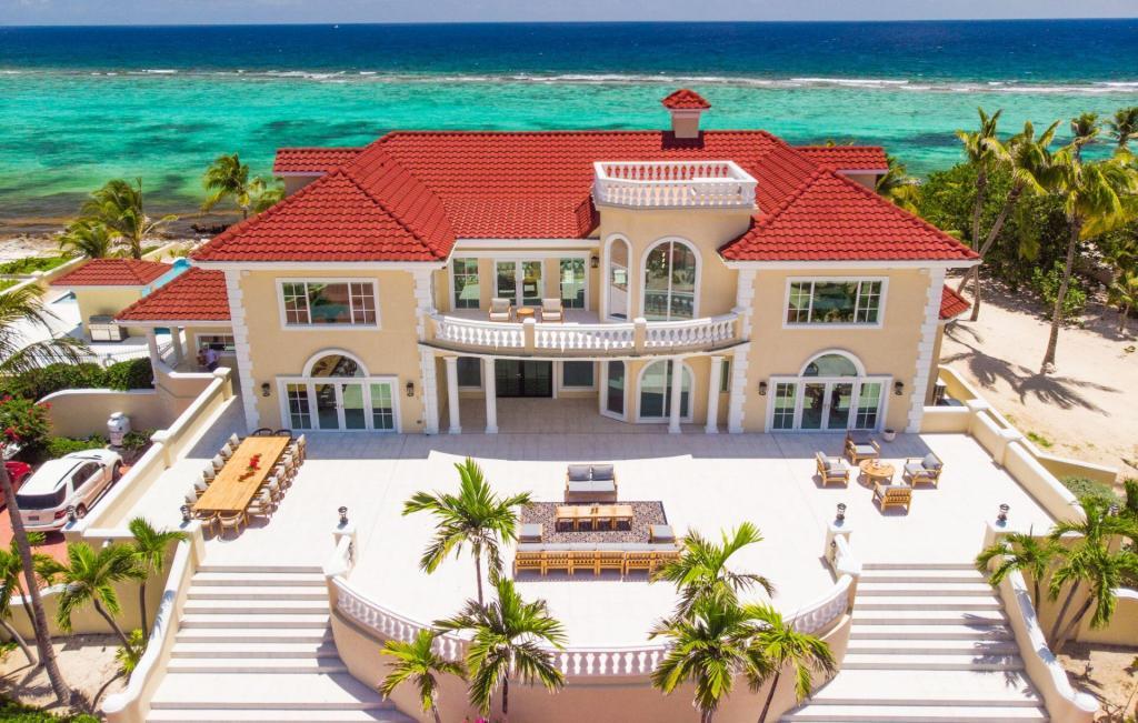 Villa Del Mare Grand Cayman Main