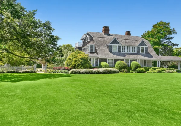 483 first neck lane southampton main